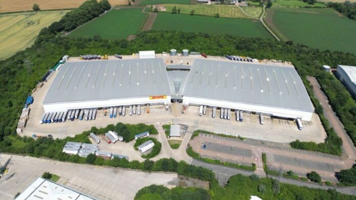 DHL to open UK largest EV battery service center